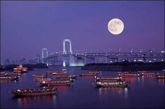 Hiroyuki Matsumoto / Japan, Honshu, Tokyo, Odaiba Marine Park and Rainbow Bridge